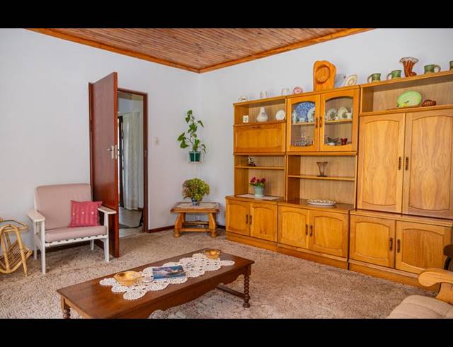 5 BEDROOM HOUSE FOR SALE IN HEATHER PARK